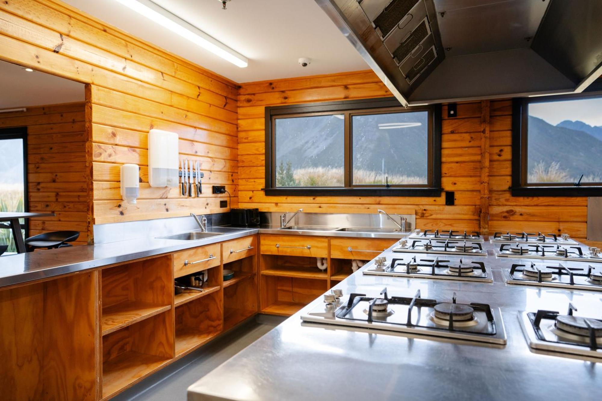 Ostello Haka House Aoraki Mt Cook Mount Cook Esterno foto